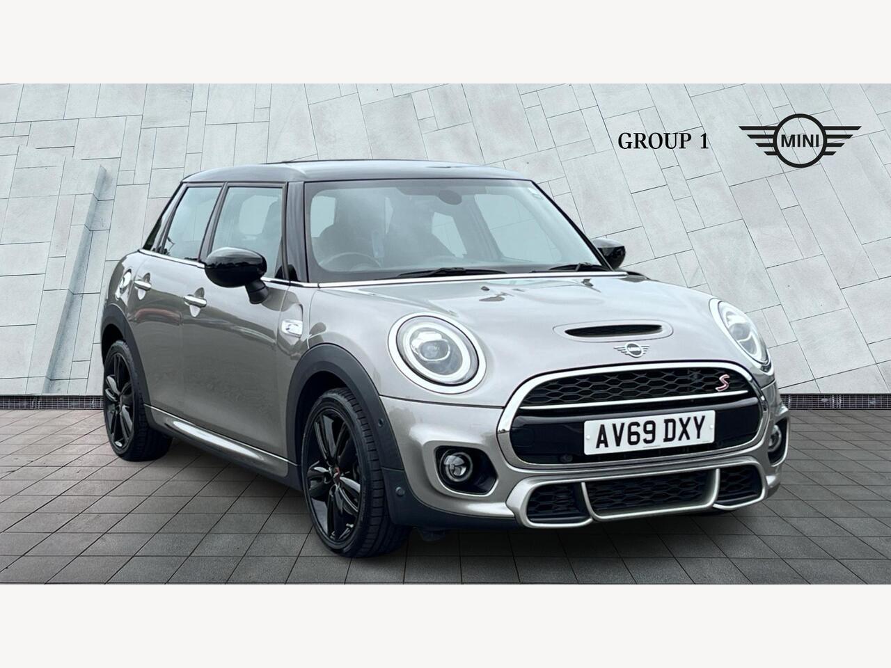 Main listing image - MINI Hatchback