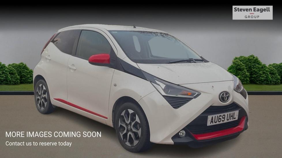 Main listing image - Toyota Aygo