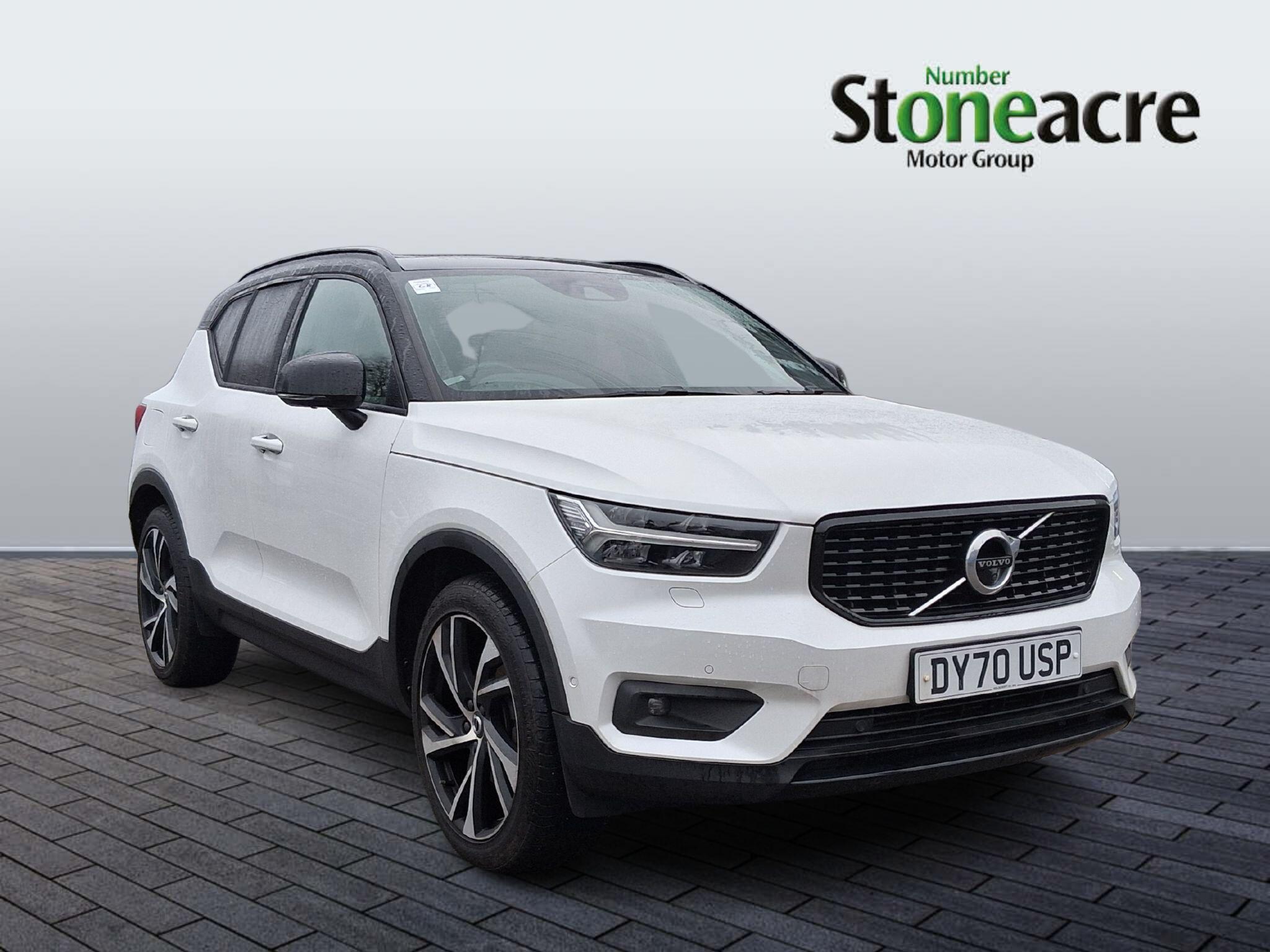 Main listing image - Volvo XC40