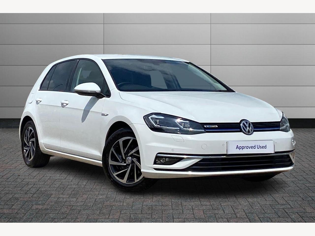 Main listing image - Volkswagen Golf