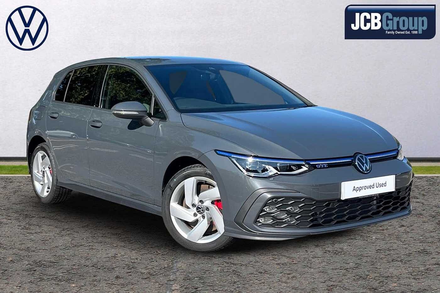 Main listing image - Volkswagen Golf GTE
