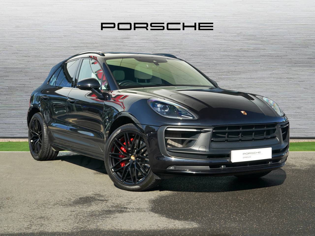 Main listing image - Porsche Macan