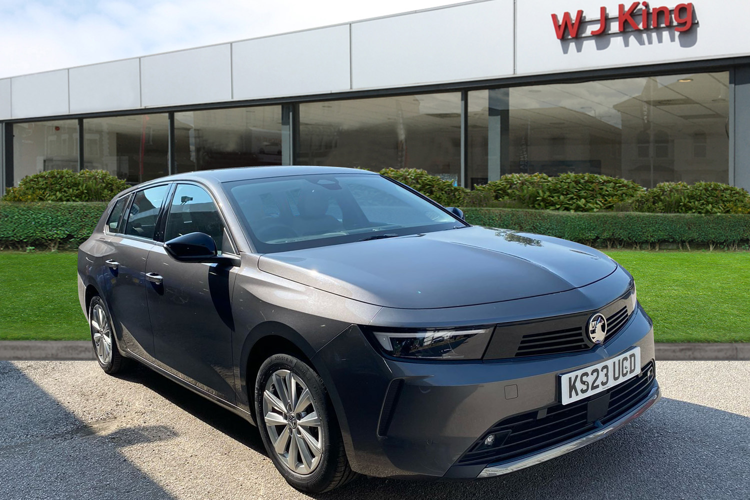 Main listing image - Vauxhall Astra Sports Tourer