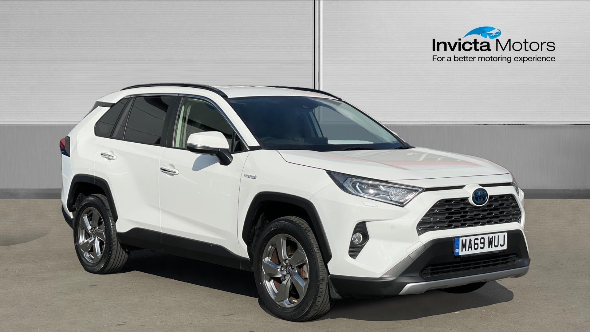 Main listing image - Toyota RAV4