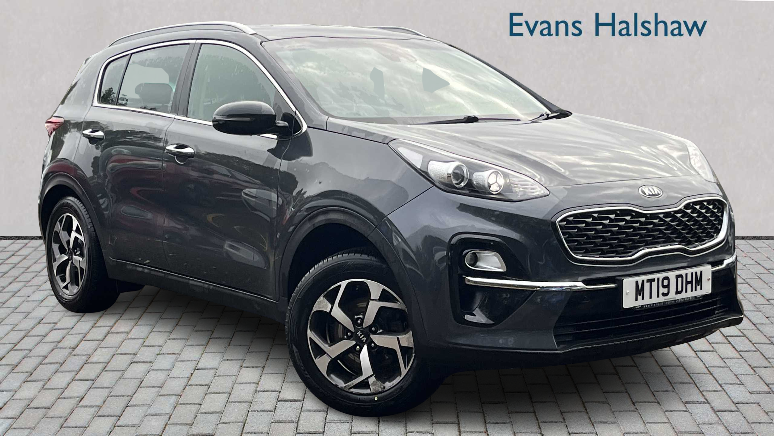 Main listing image - Kia Sportage