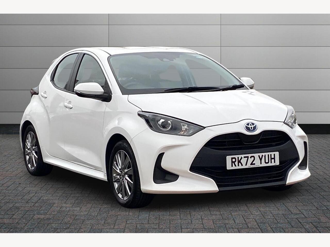 Main listing image - Toyota Yaris