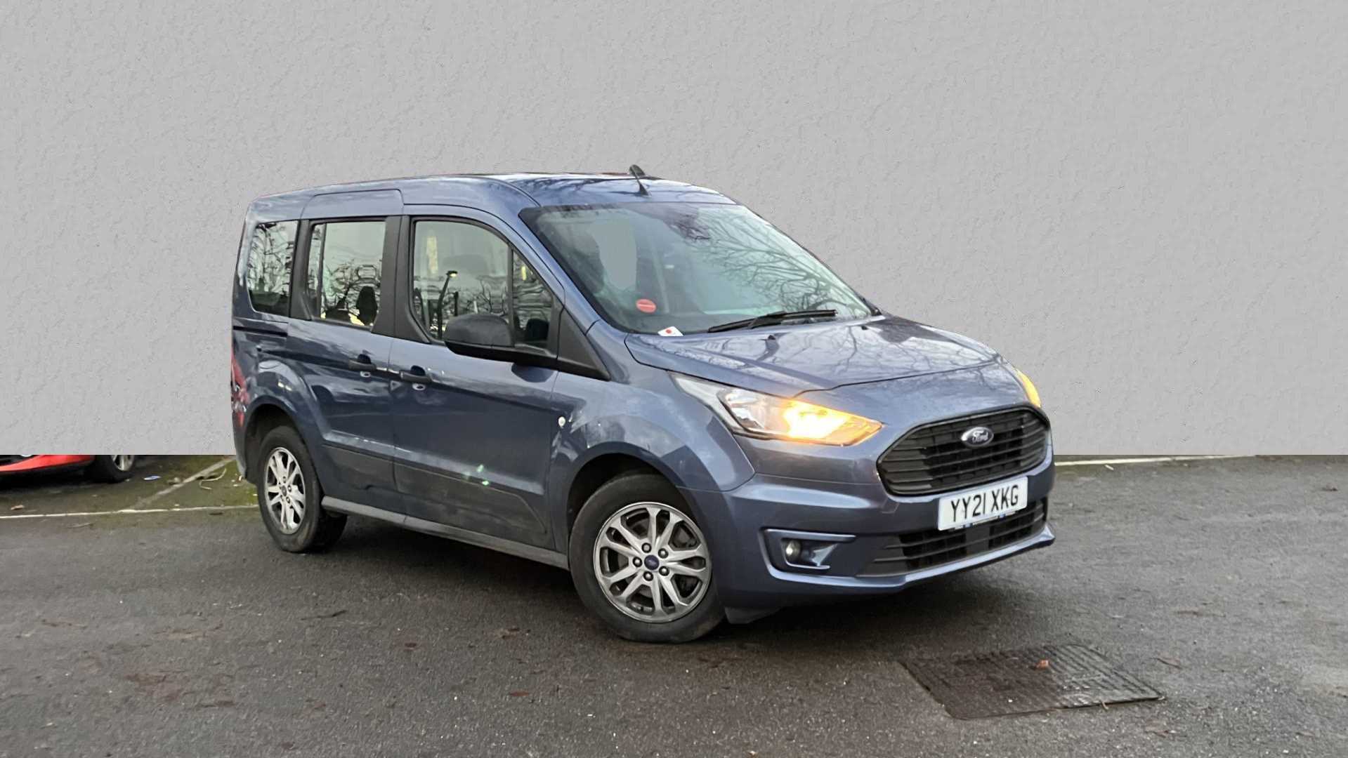 Main listing image - Ford Tourneo Connect