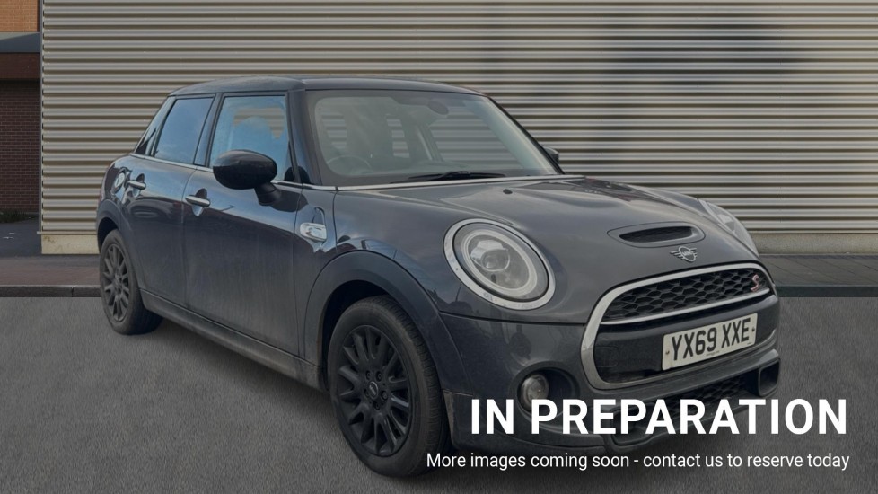 Main listing image - MINI Hatchback 5dr