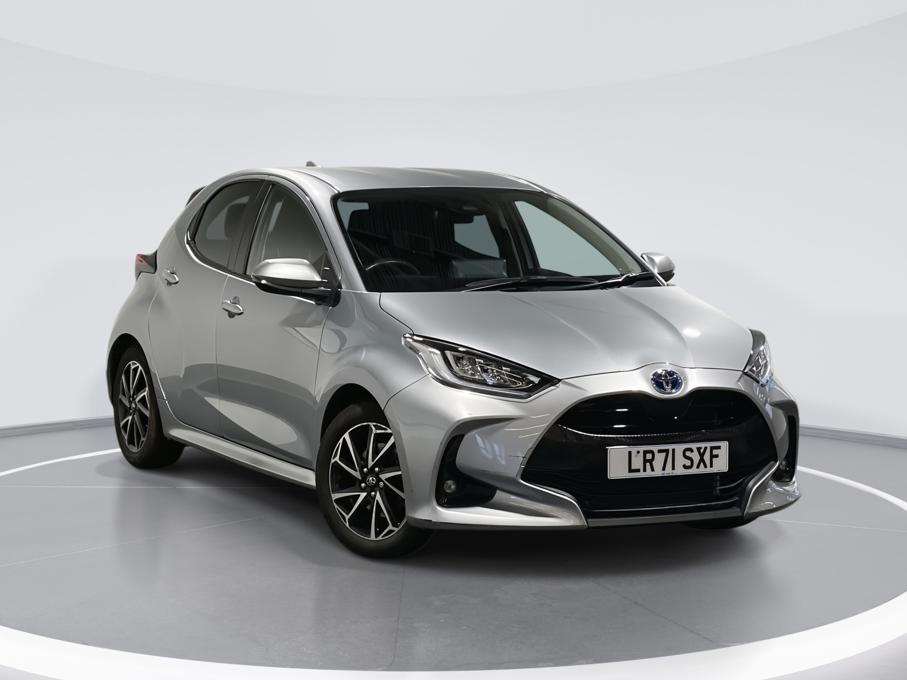 Main listing image - Toyota Yaris