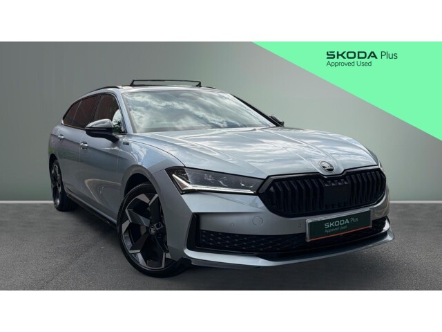 Main listing image - Skoda Superb