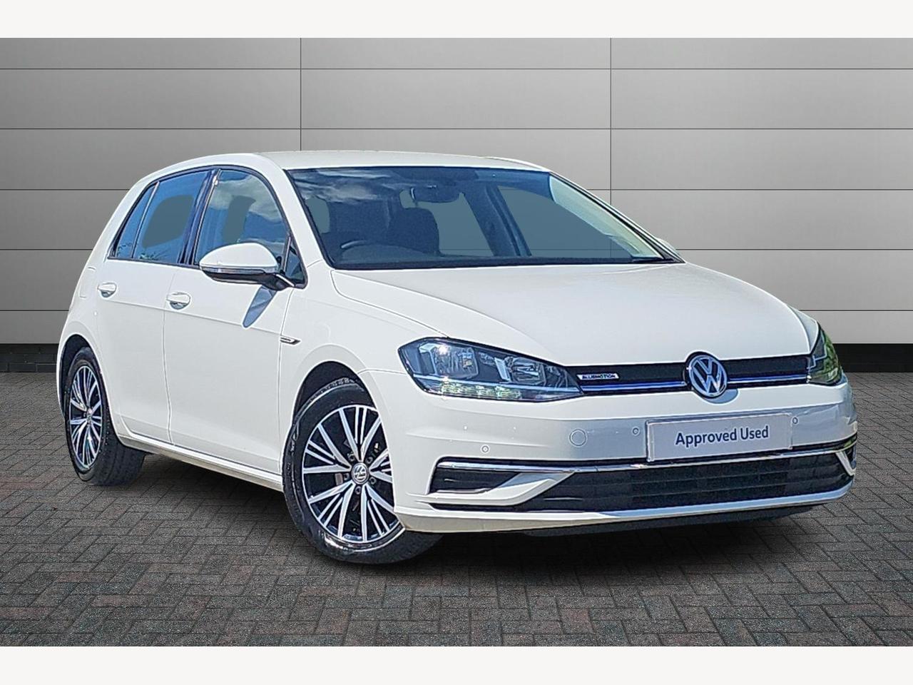Main listing image - Volkswagen Golf