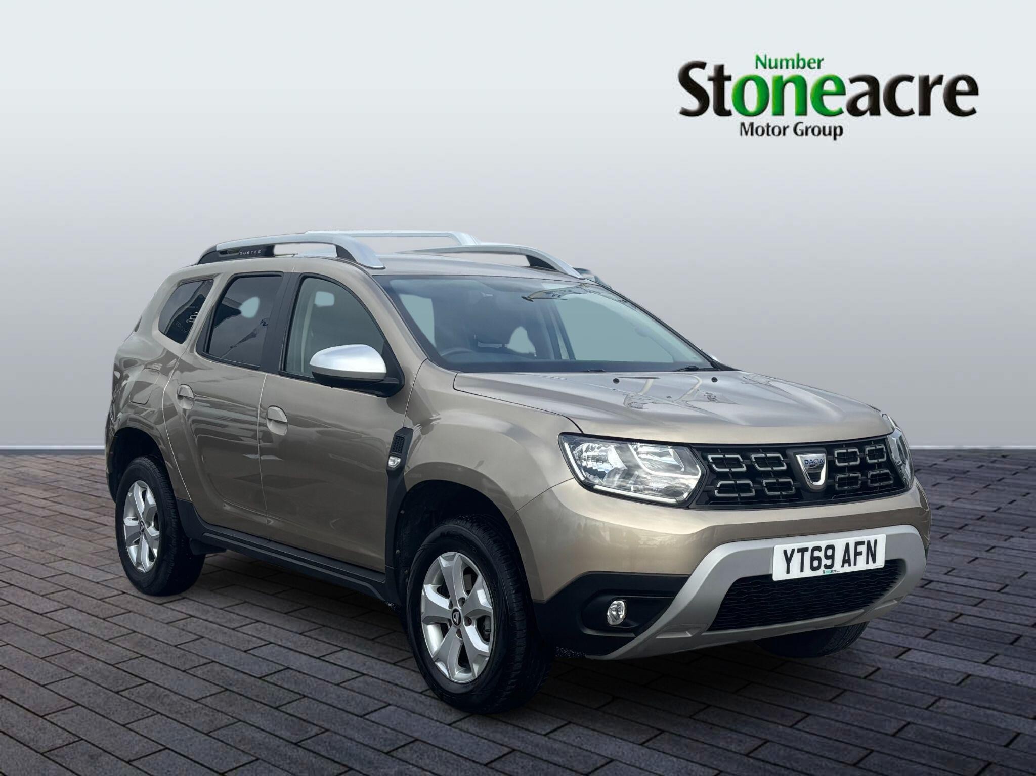 Main listing image - Dacia Duster