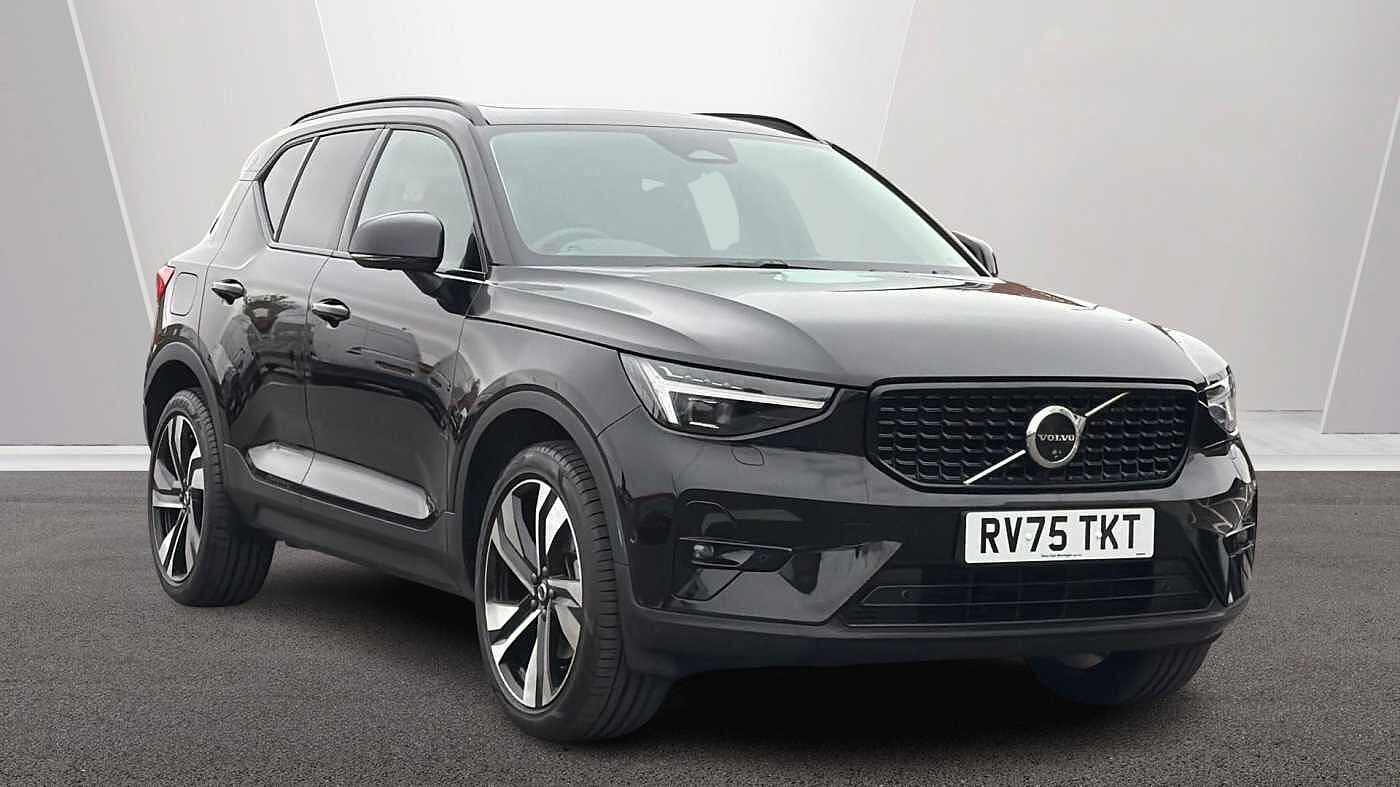 Main listing image - Volvo XC40