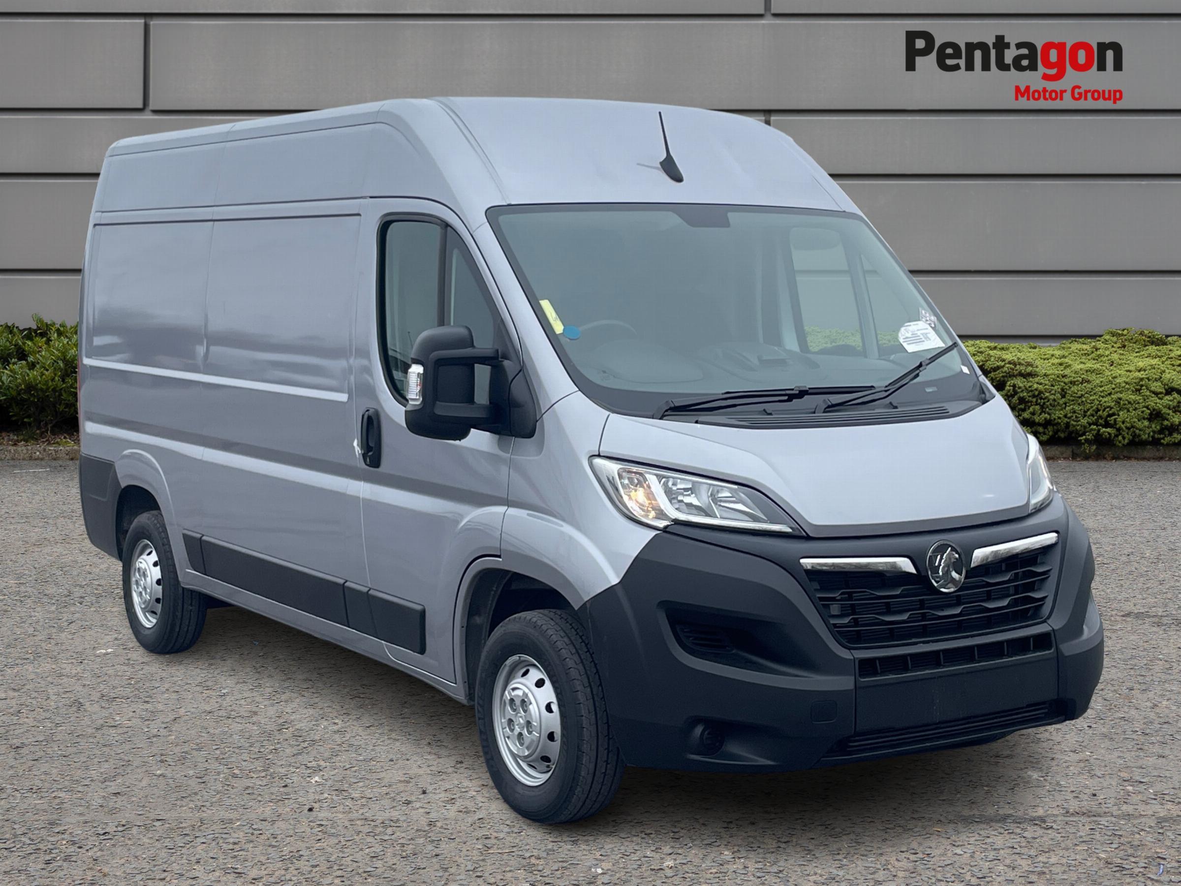 Main listing image - Vauxhall Movano
