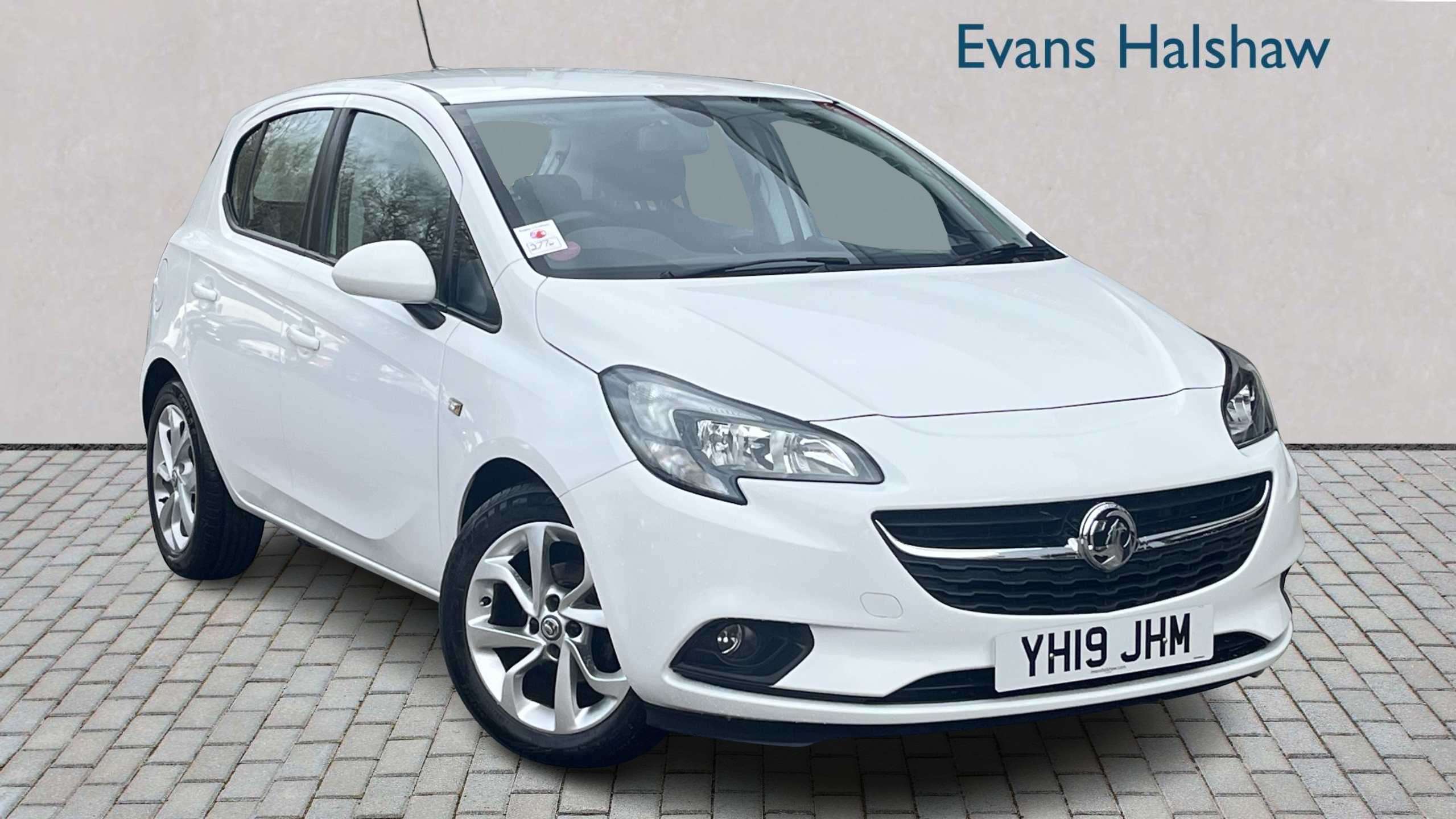 Main listing image - Vauxhall Corsa
