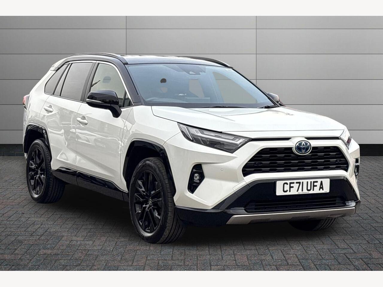 Main listing image - Toyota RAV4