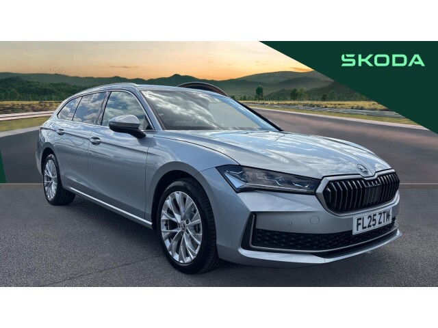 Main listing image - Skoda Superb Estate