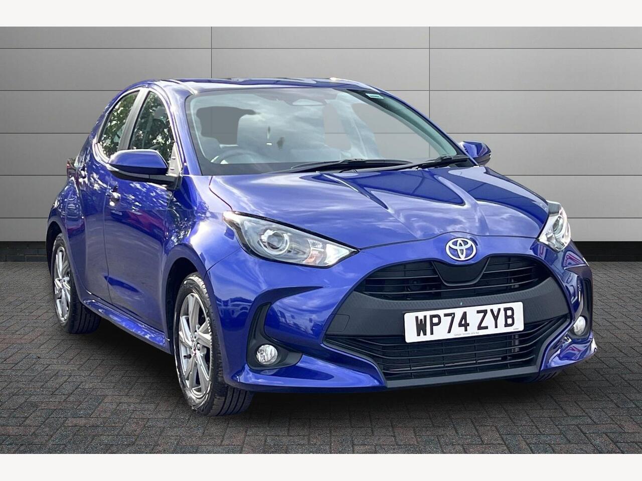 Main listing image - Toyota Yaris
