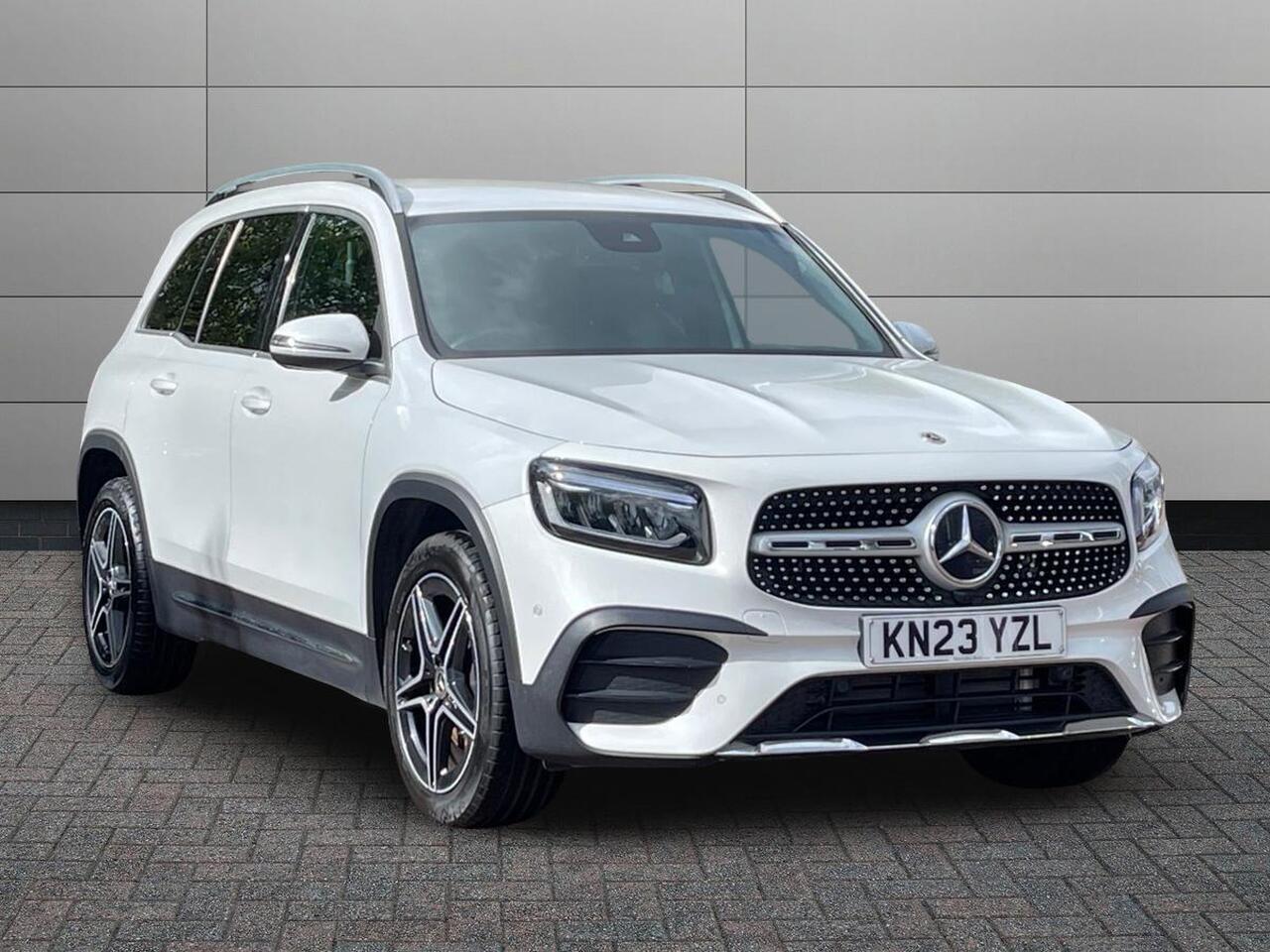 Main listing image - Mercedes-Benz GLB