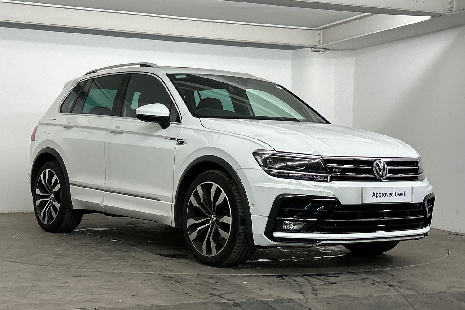 Main listing image - Volkswagen Tiguan