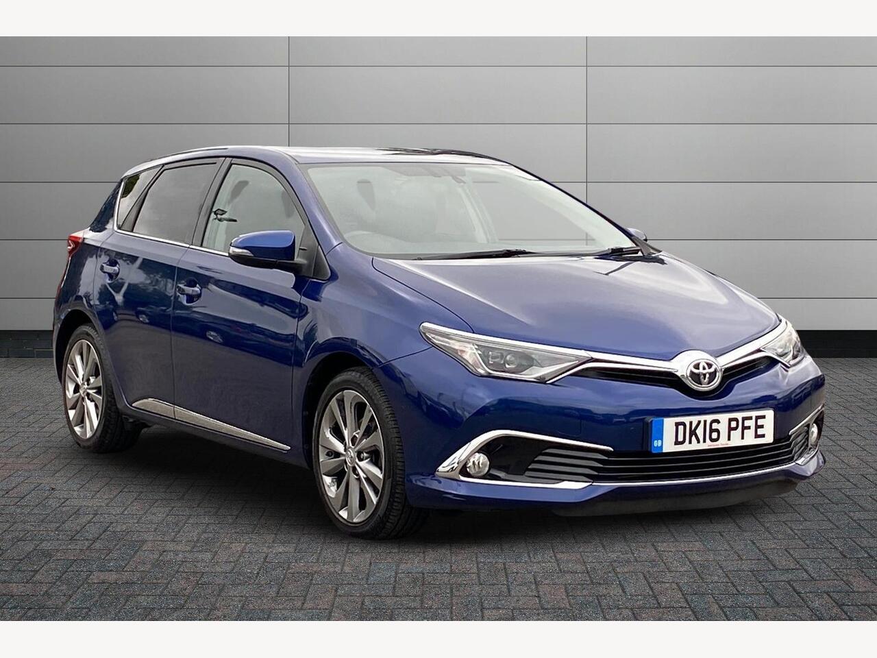 Main listing image - Toyota Auris