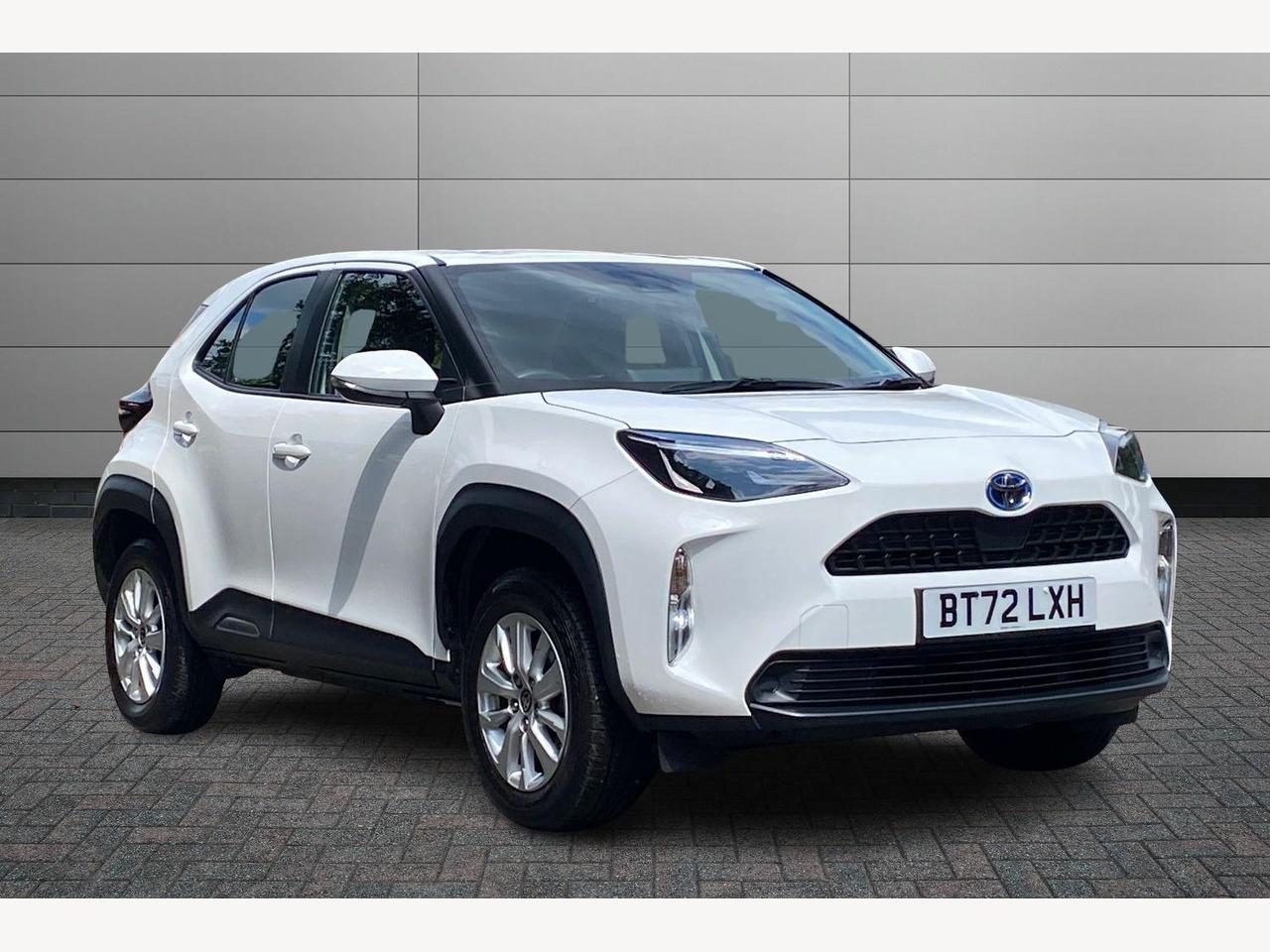 Main listing image - Toyota Yaris Cross