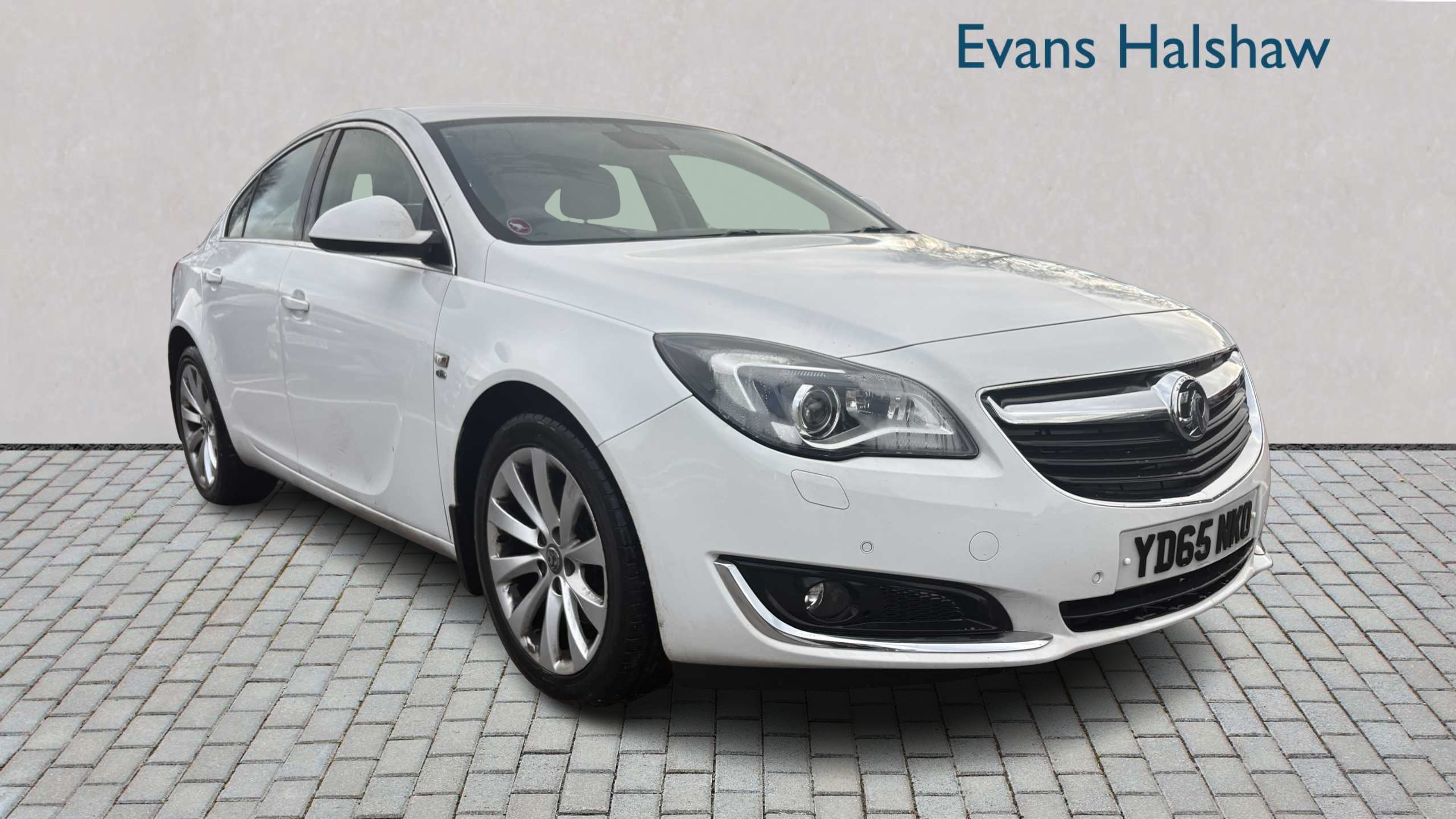 Main listing image - Vauxhall Insignia