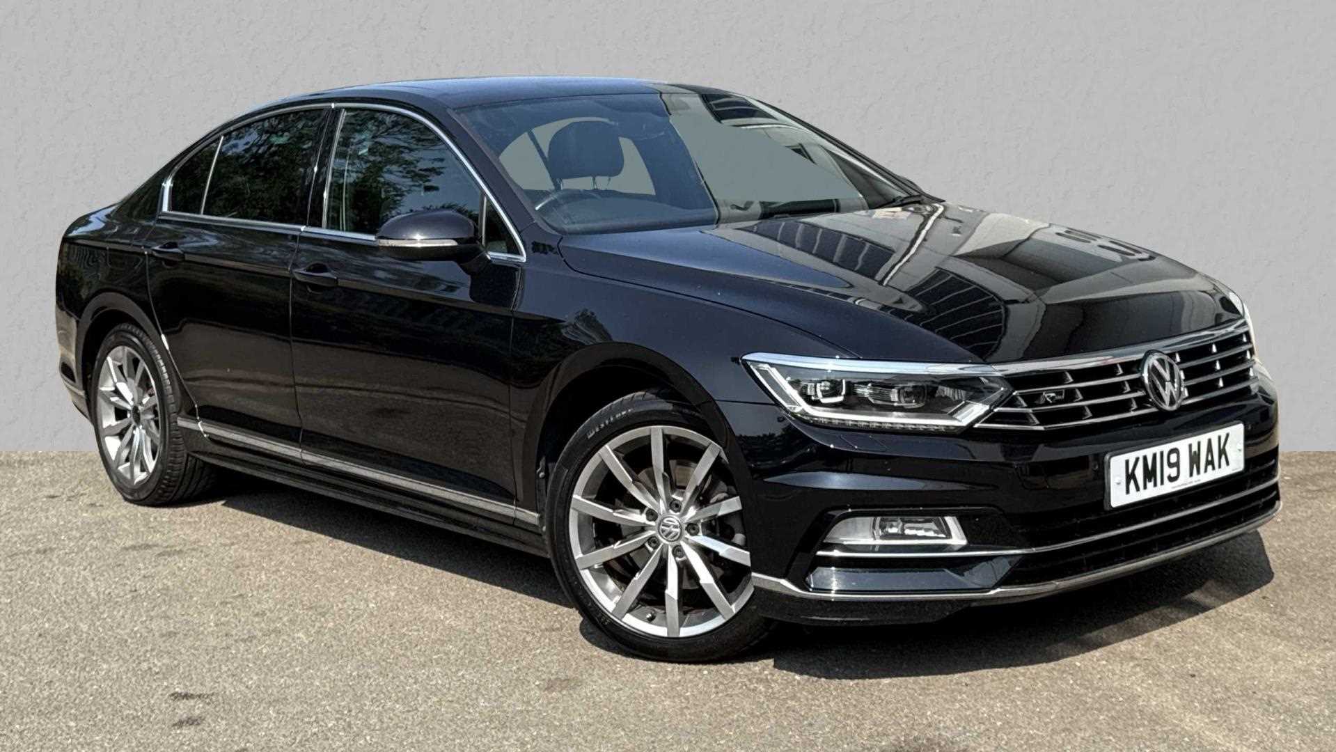 Main listing image - Volkswagen Passat
