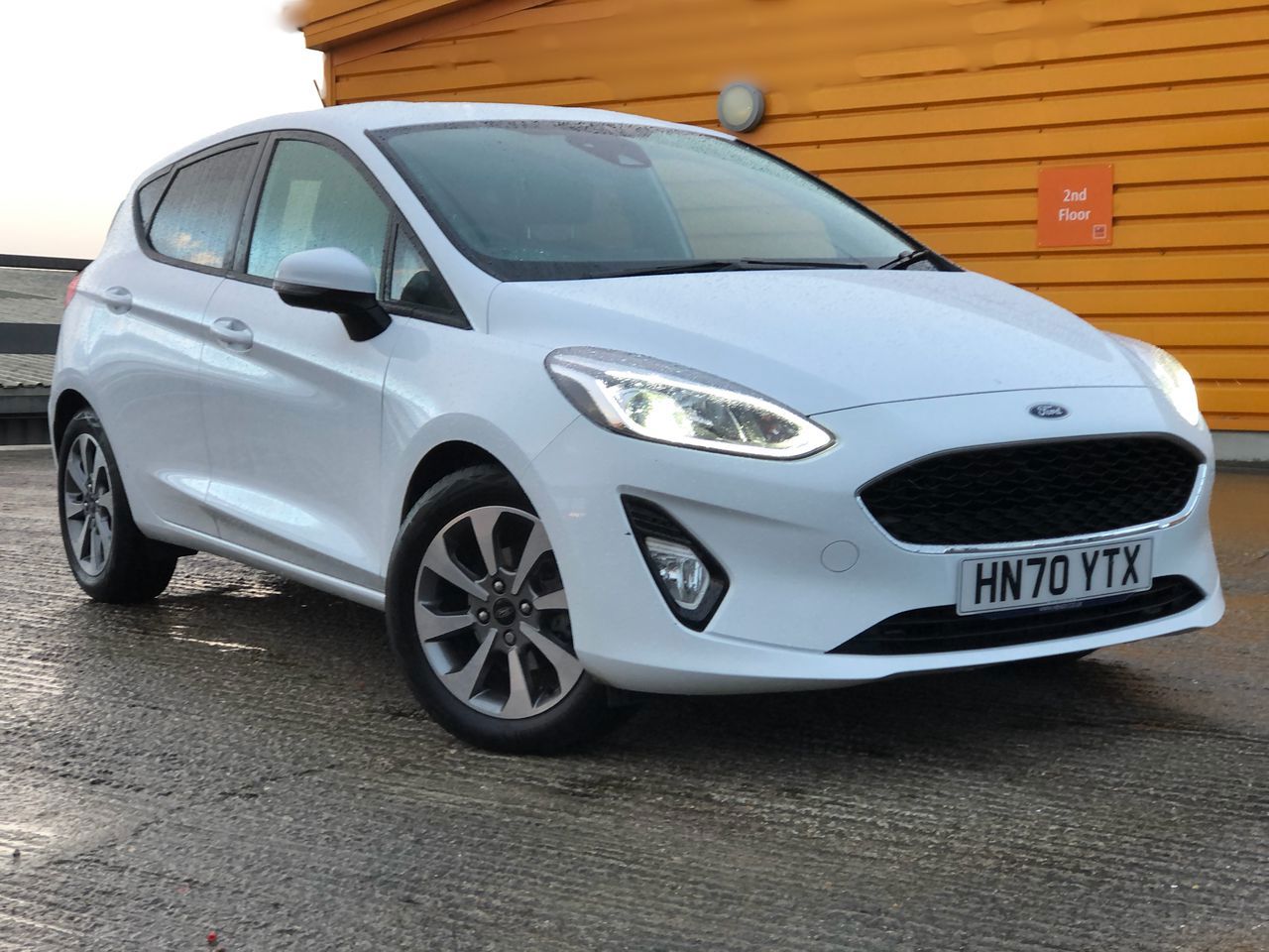 Main listing image - Ford Fiesta