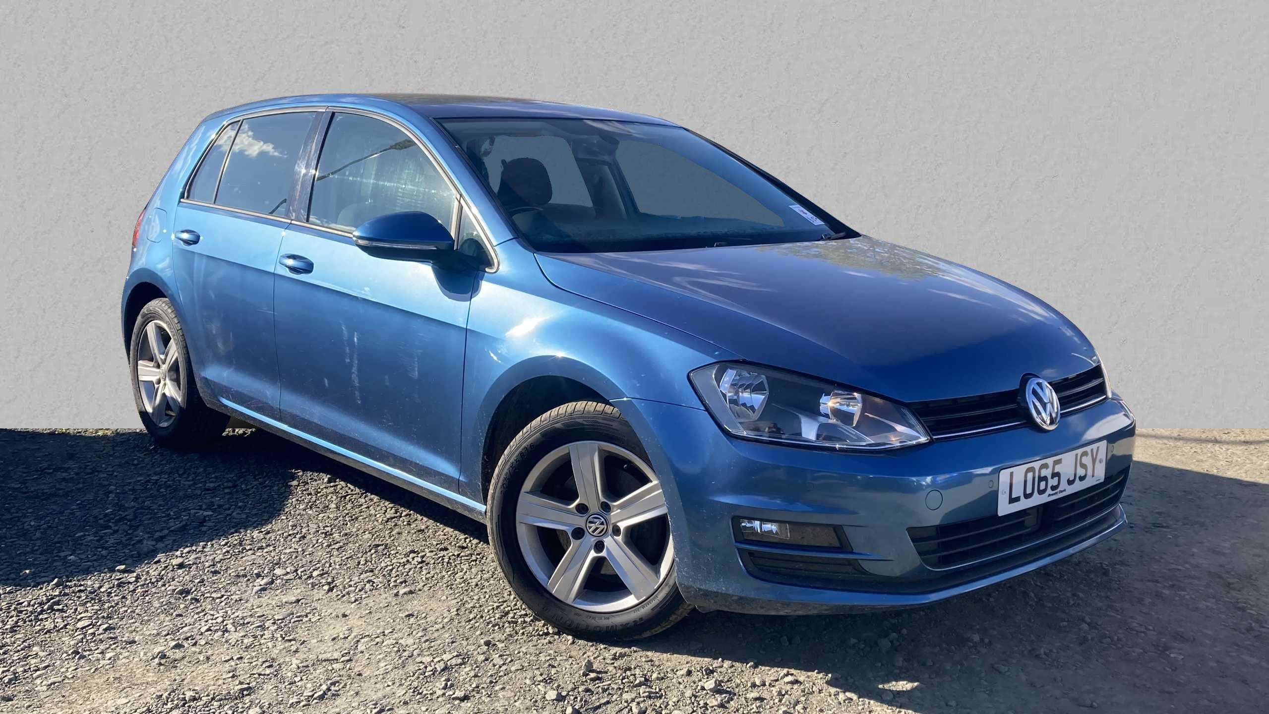 Main listing image - Volkswagen Golf