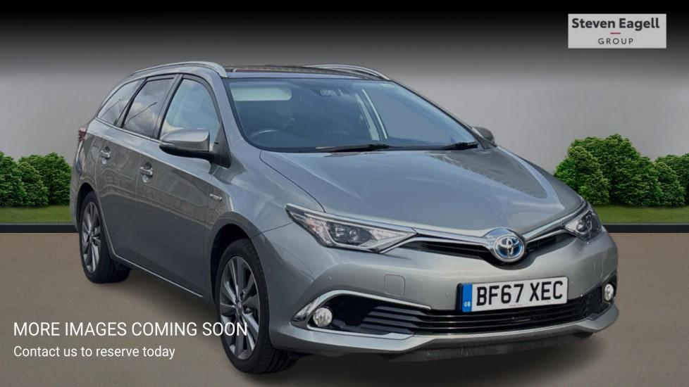 Main listing image - Toyota Auris Touring Sport