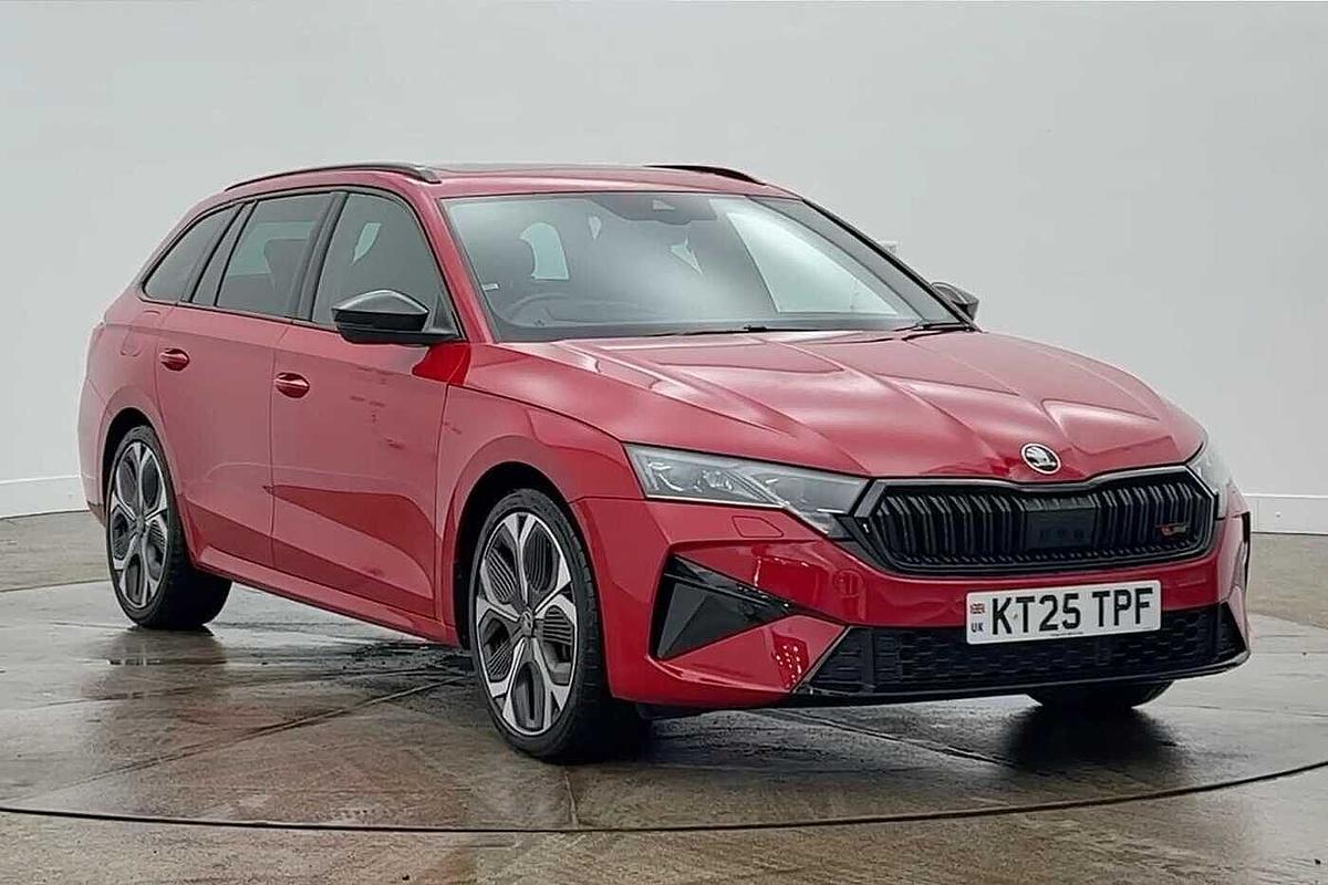 Main listing image - Skoda Octavia Estate