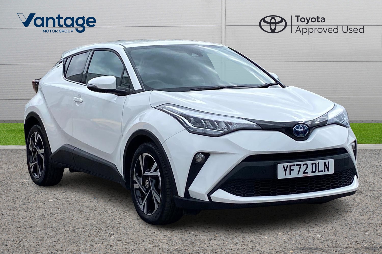 Main listing image - Toyota C-HR