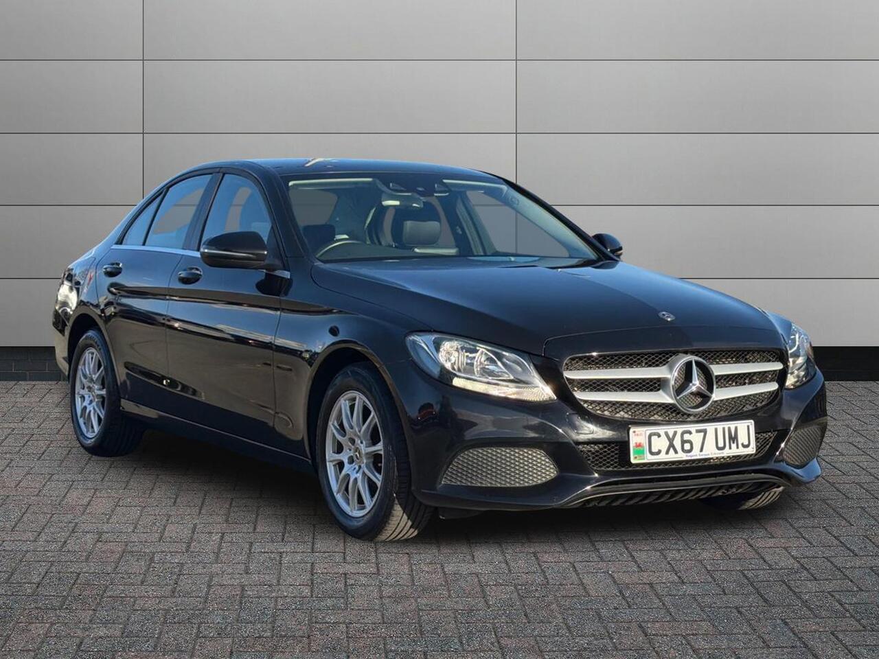 Main listing image - Mercedes-Benz C-Class