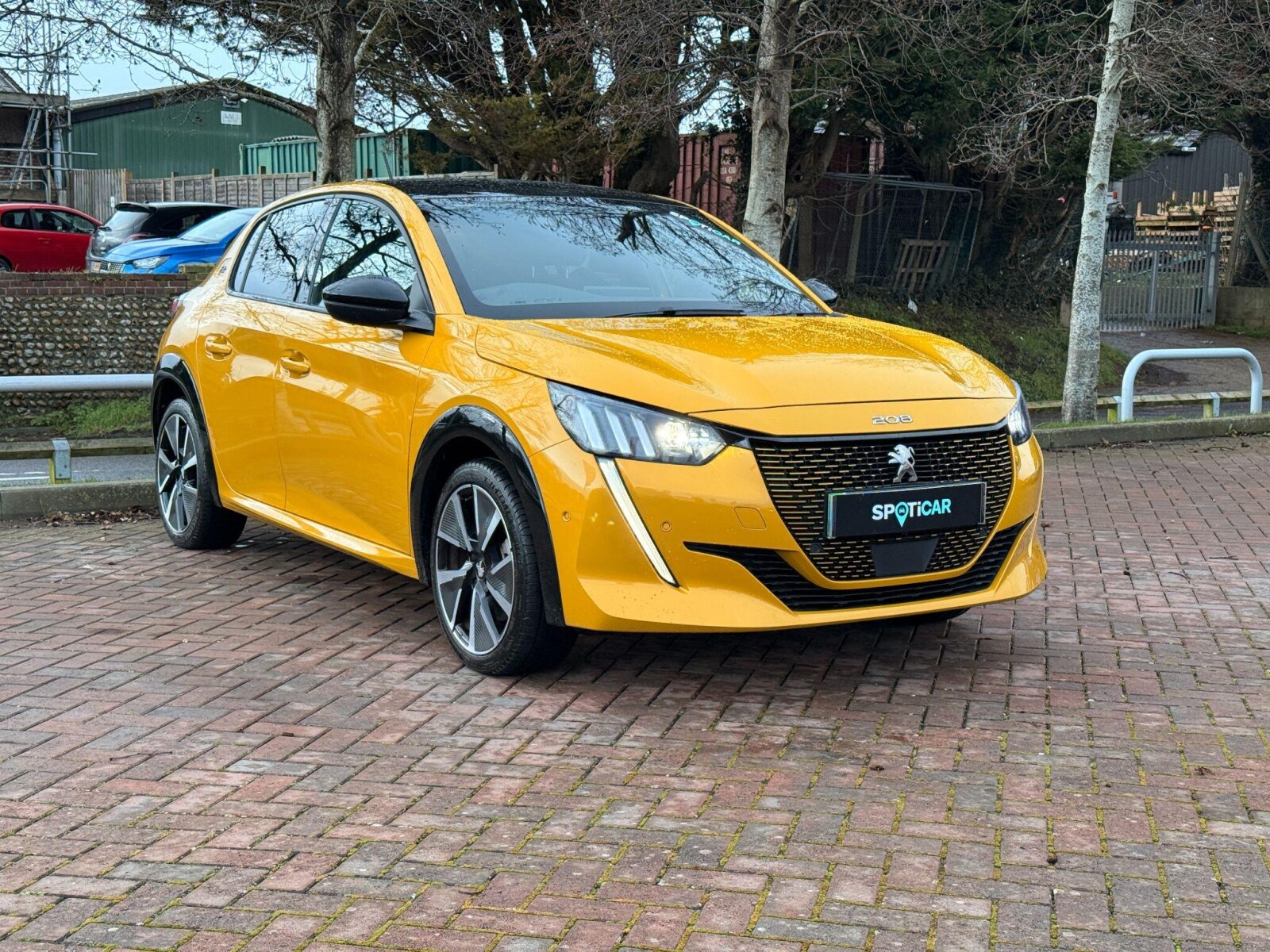 Main listing image - Peugeot e-208