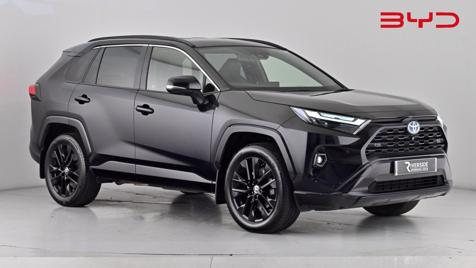 Main listing image - Toyota RAV4