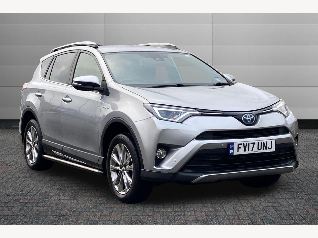 Main listing image - Toyota RAV4