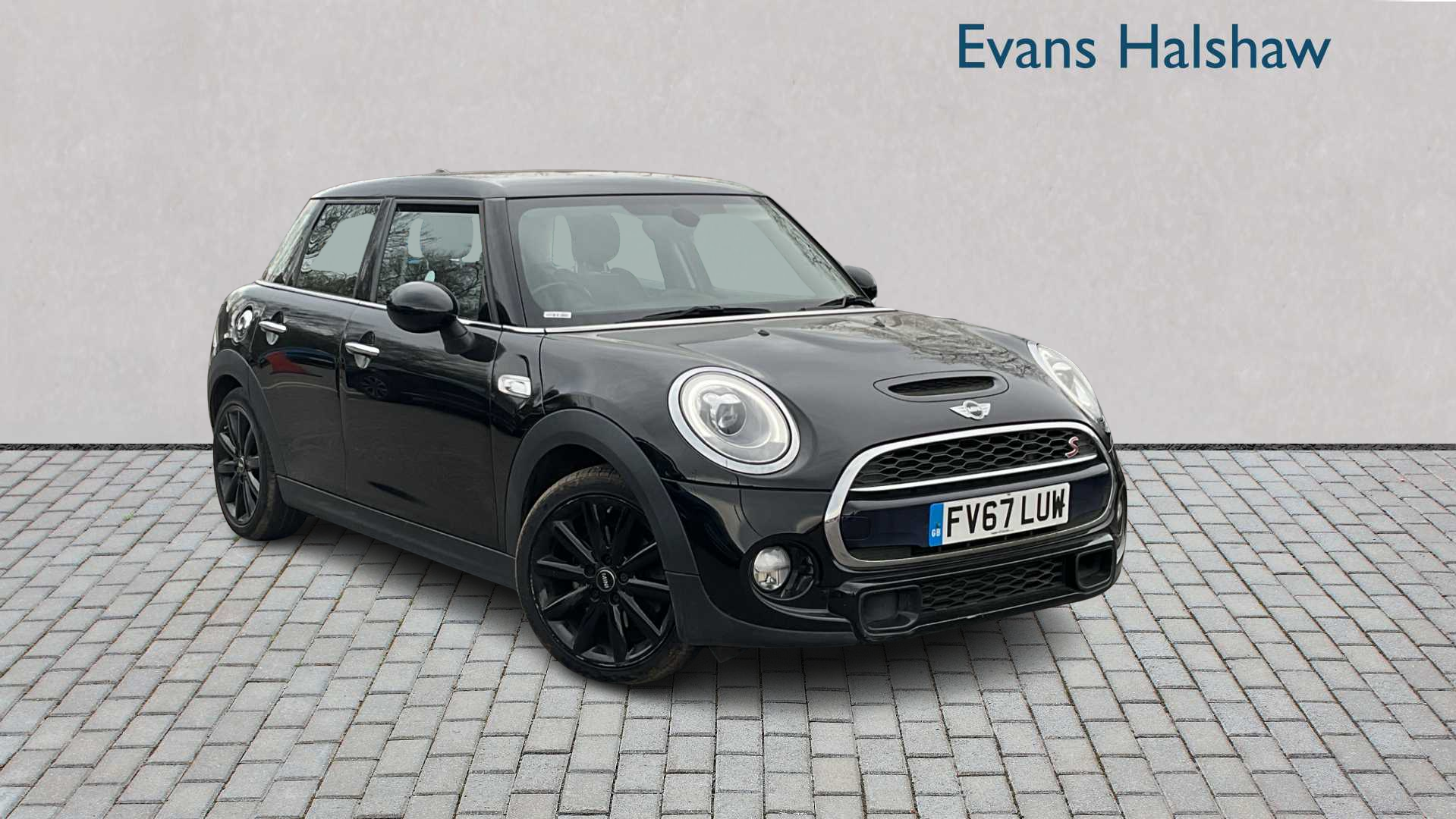 Main listing image - MINI Hatchback 5dr