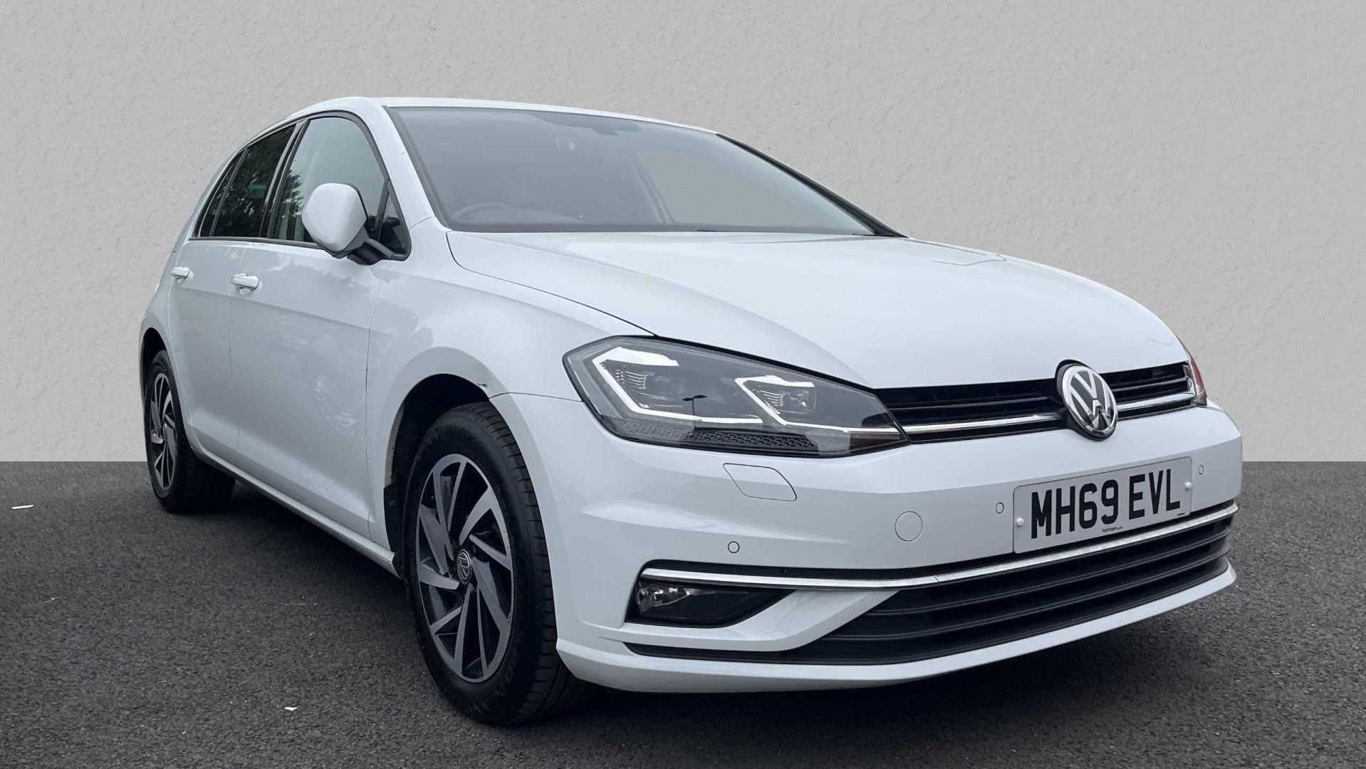 Main listing image - Volkswagen Golf