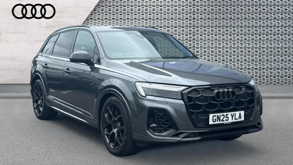 Main listing image - Audi Q7