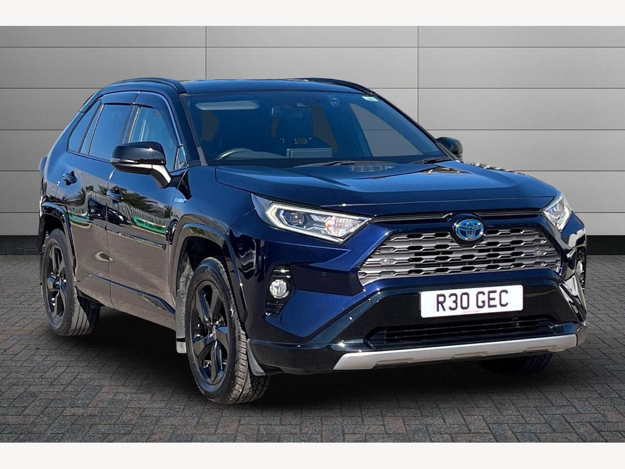 Main listing image - Toyota RAV4