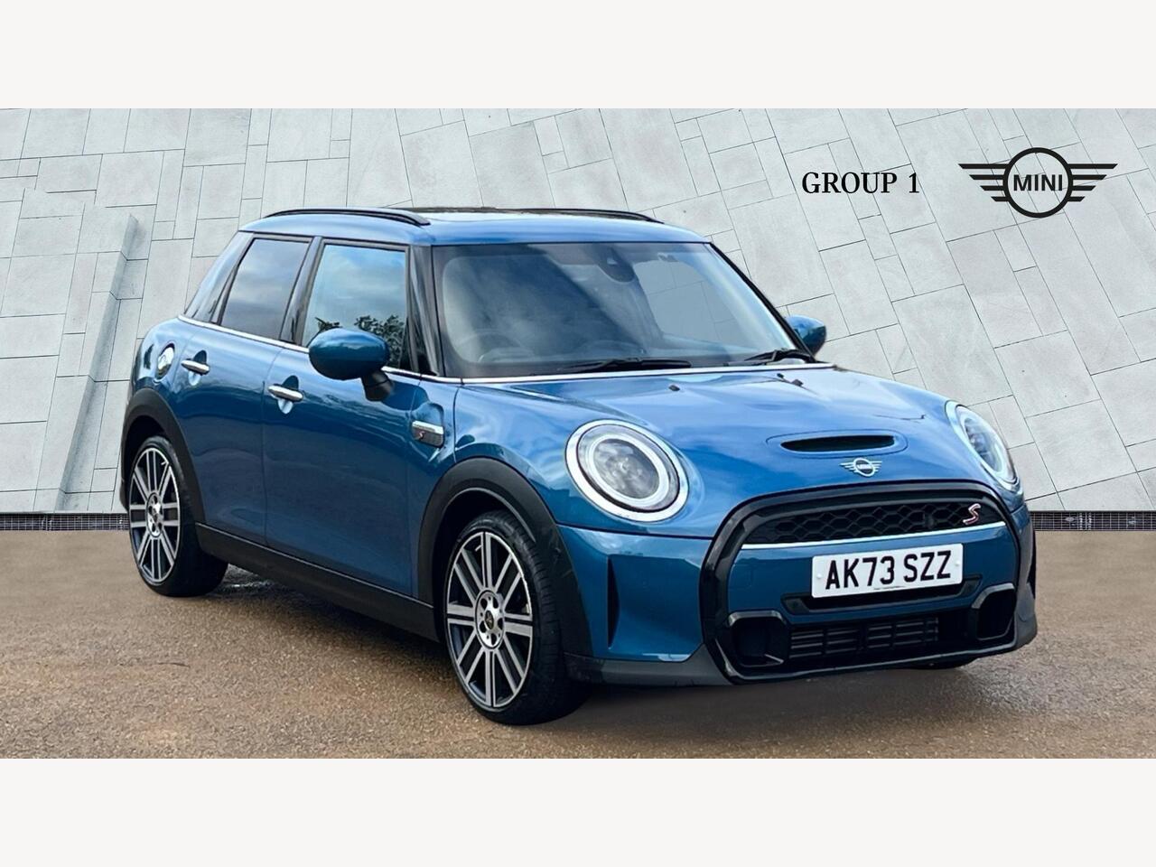 Main listing image - MINI Hatchback 5dr