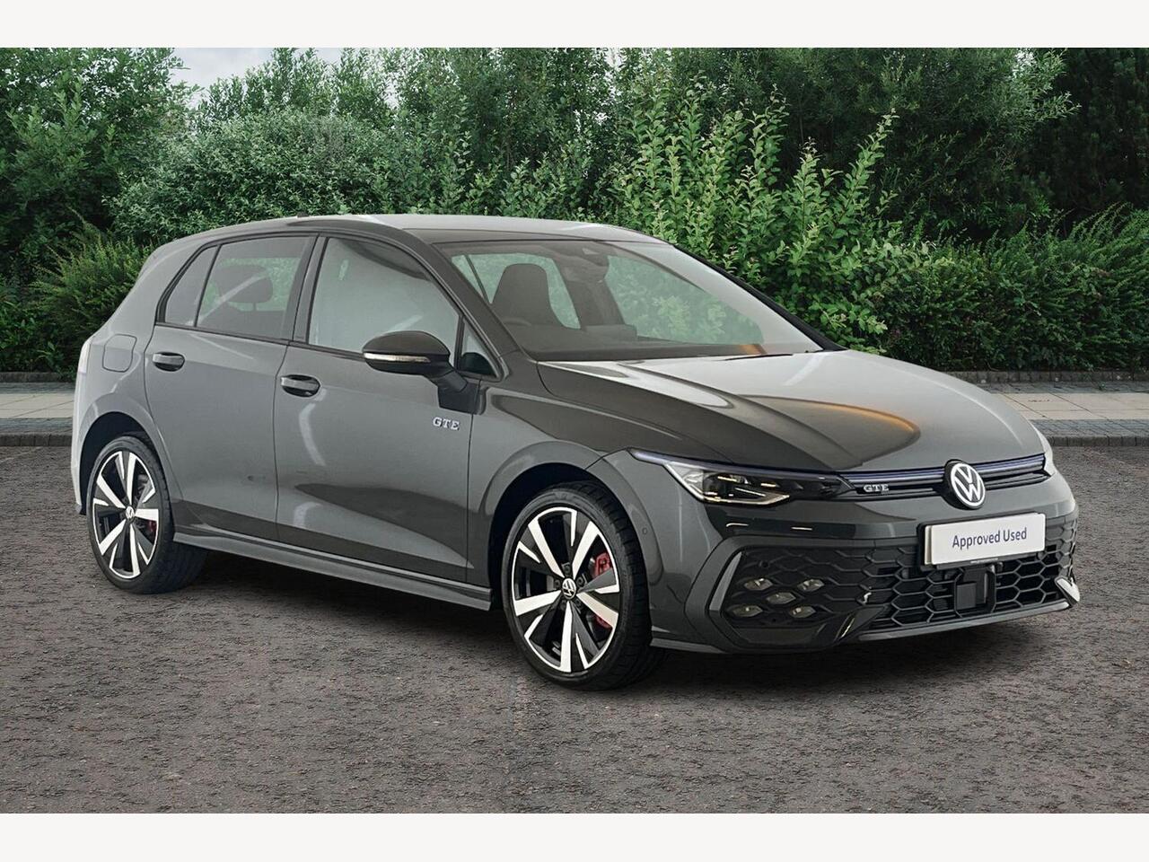 Main listing image - Volkswagen Golf GTE