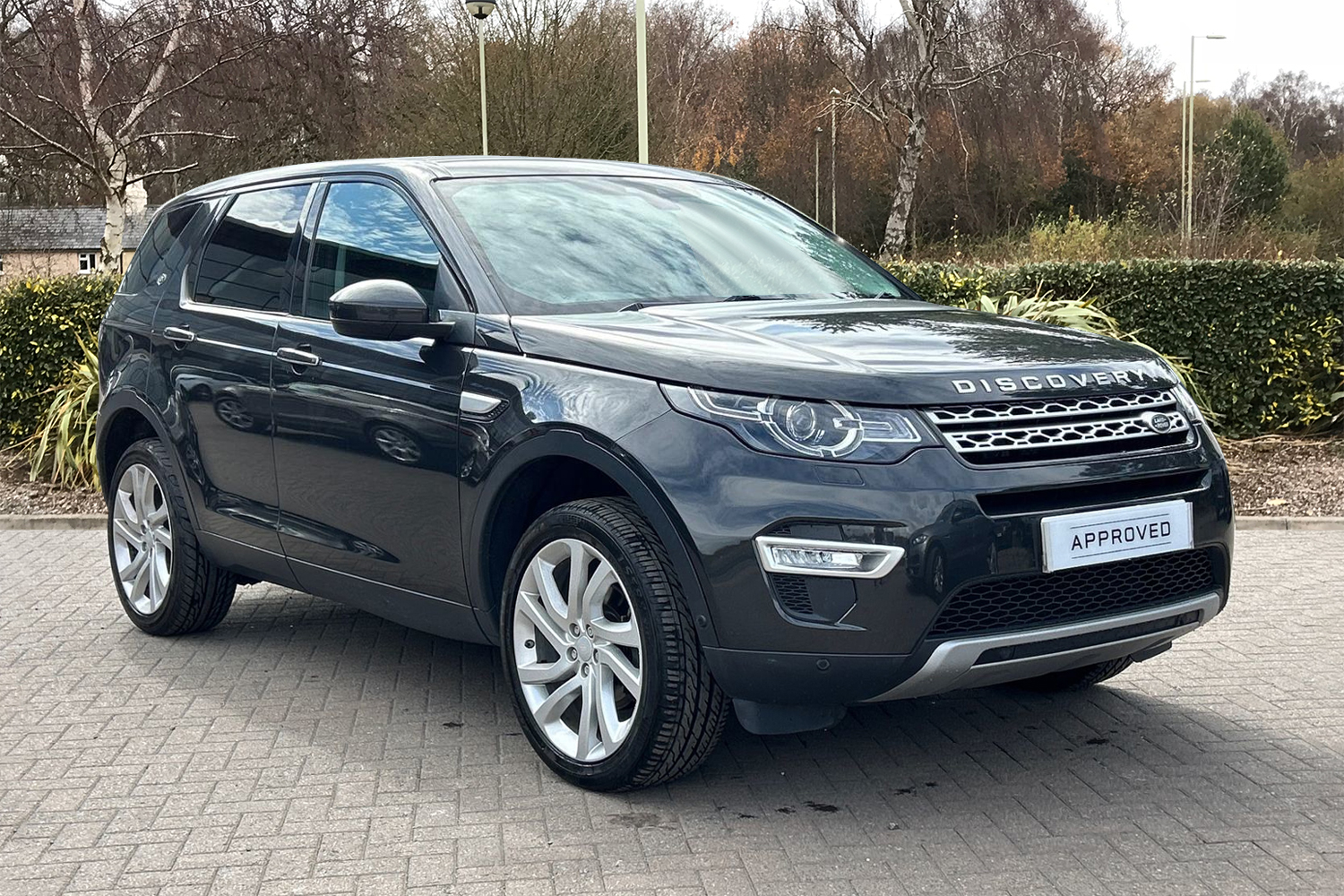 Main listing image - Land Rover Discovery Sport