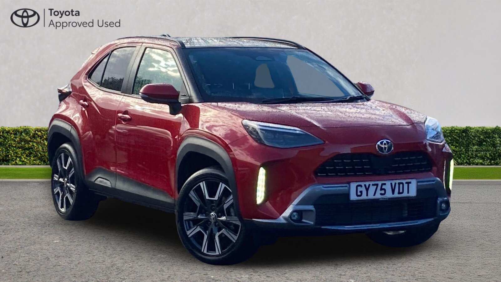 Main listing image - Toyota Yaris Cross