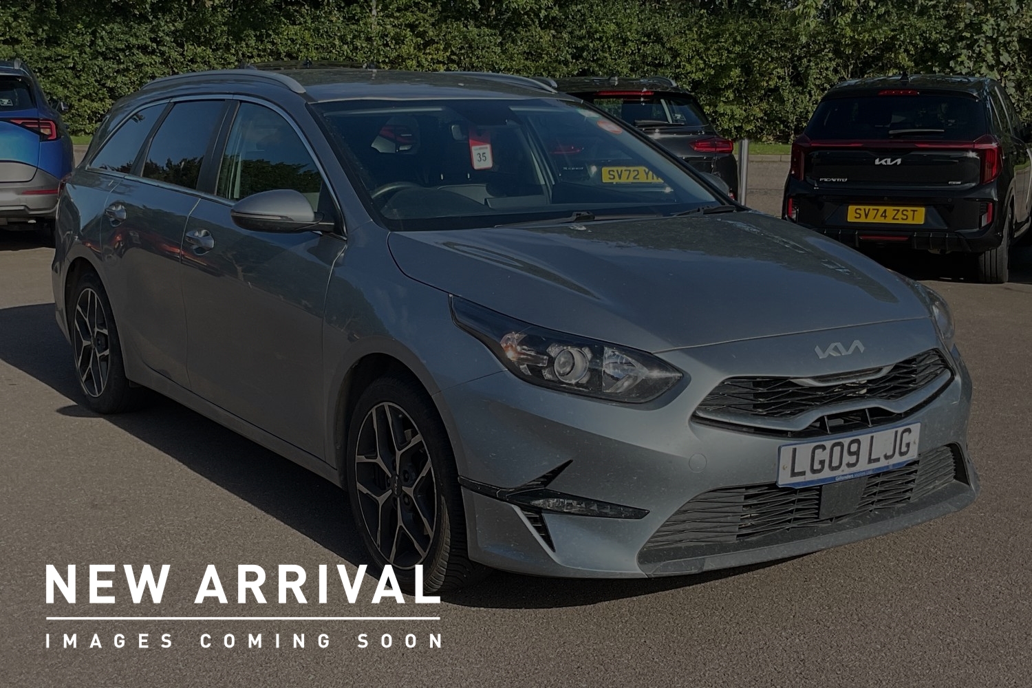 Main listing image - Kia Ceed