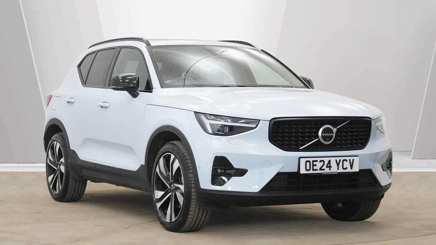 Main listing image - Volvo XC40