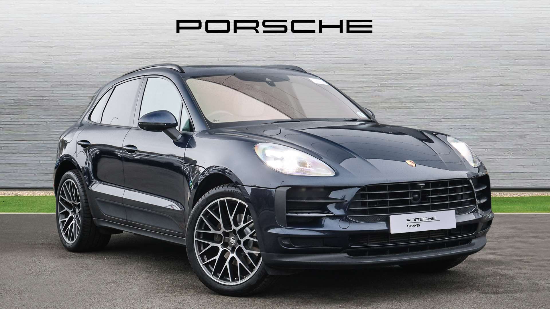 Main listing image - Porsche Macan