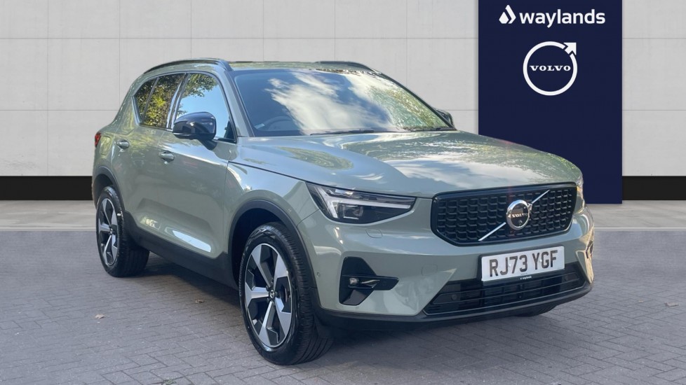 Main listing image - Volvo XC40