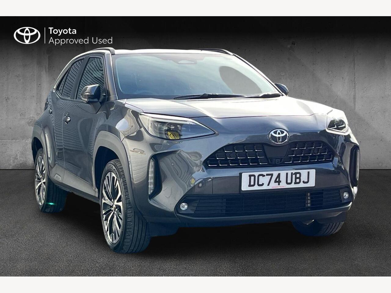 Main listing image - Toyota Yaris Cross